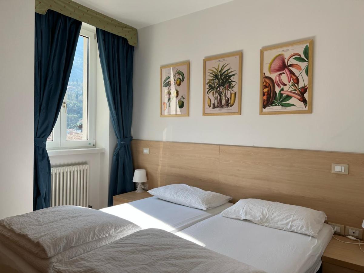 Appartamenti Baia Azzurra 3. 托尔博莱 外观 照片