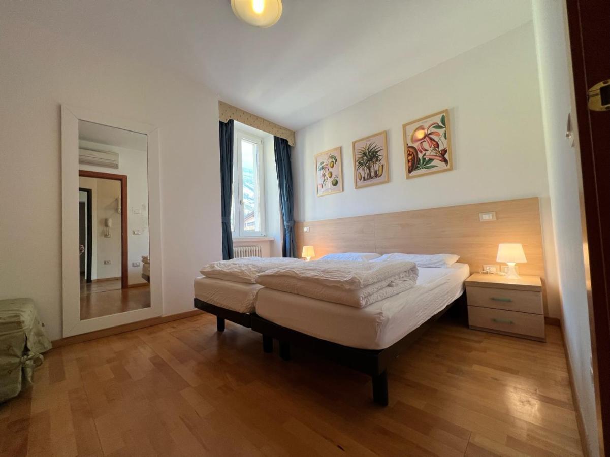 Appartamenti Baia Azzurra 3. 托尔博莱 外观 照片